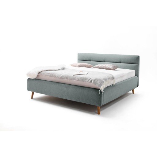 Pat matrimonial 160x200 cm albastru deschis tapițat cu spațiu de depozitare cu somieră Lotte – Meise Möbel