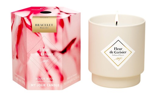Lumanare parfumata My Jolie Candle Les Surprenantes Sakura Flower 180g + bratara aurie surpriza