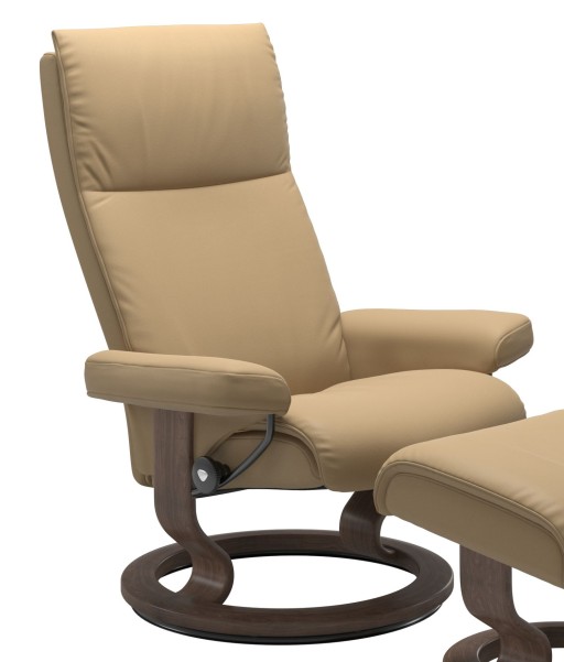 Fotoliu recliner Stressless Aura M Classic  baza Walnut stain  tapiterie piele Paloma Sand