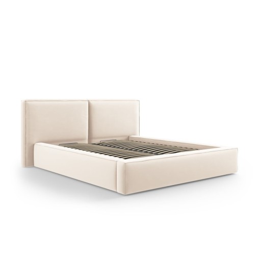 Pat matrimonial crem tapițat din catifea cu spațiu de depozitare cu somieră 180x200 cm Arendal – Cosmopolitan Design