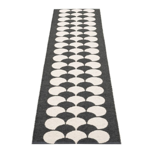 Covor tip traversă pentru interior și exterior negru/crem 70x250 cm Poppy Black Vanilla – Pappelina
