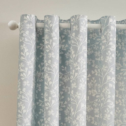 Draperii albastre 2 buc. 229x229 cm Brooke Floral – Catherine Lansfield