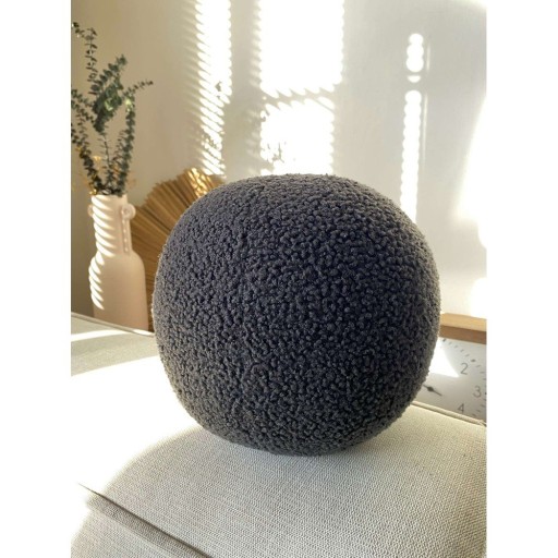Pernă decorativă din material bouclé ø 20 cm Top – Mioli Decor