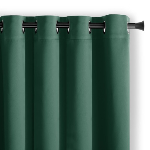 Draperie verde-închis blackout 140x175 cm Eyelets – Restilo