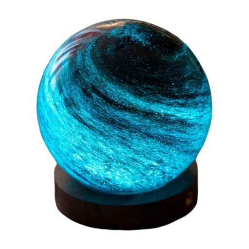 Veioză în culoare naturală închisă LED cu abajur din sticlă (înălțime 9 cm) Stellar Ocean – Gingko