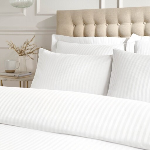 Fețe de pernă 2 buc. din damasc 75x50 cm Satin Stripe – Catherine Lansfield