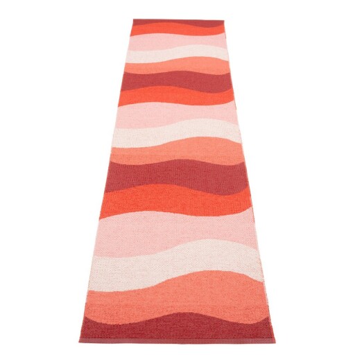 Covor tip traversă pentru interior și exterior roșu 70x300 cm Urvi Fire – Pappelina