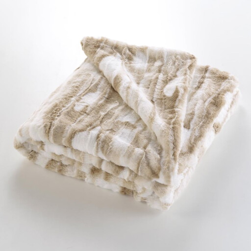 Pătură bej din blană artificială 180x220 cm Cheyenne – douceur d'intérieur