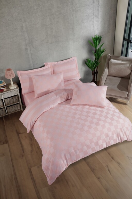 Lenjerie de pat dubla 3 piese, L&#039;essentiel Maison, Kareli Saten, Bumbac;Poliester, Roz pudra