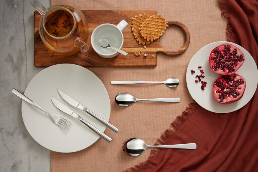 Set tacamuri 42 piese in cutie cadou Gaia All You Need, Amefa, 6 persoane, inox 18/0, argintiu