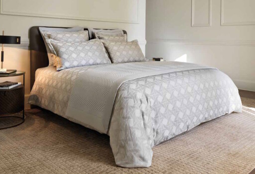 Cearceaf pentru pilota Descamps Florilege Jacquard 240x220cm  Nuage