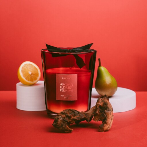 Lumanare parfumata Ember, Homla, 700 gr, ceara/sticla, rosu