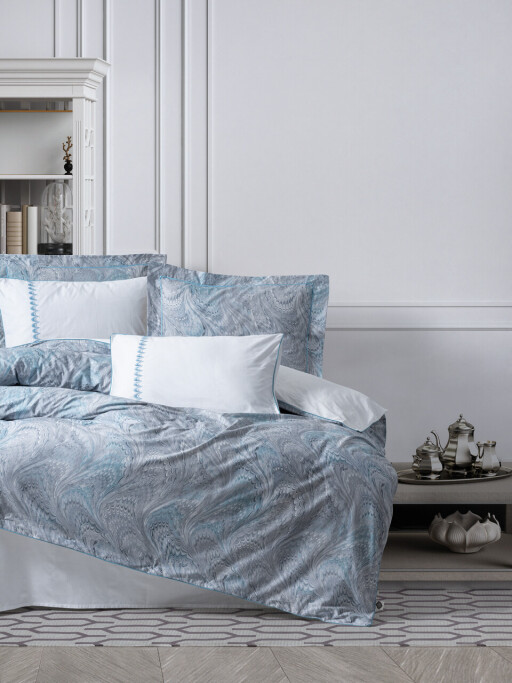 Lenjerie de pat dubla, L&#039;essentiel Maison, Stilla, Albastru/Alb