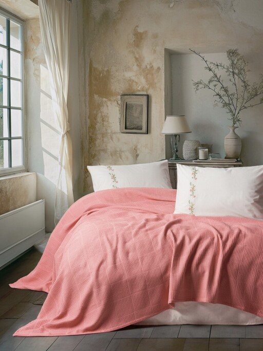 Set cuvertura pique Single, L&#039;essentiel Maison, Joyce, Coral