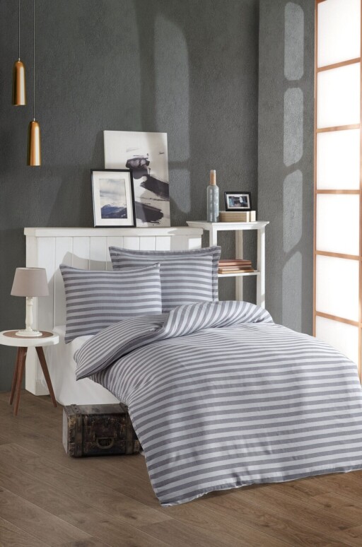 Lenjerie de pat pentru o persoana 2 piese, L&#039;essentiel Maison, Water Yollu Saten, Bumbac;Poliester, Gri deschis