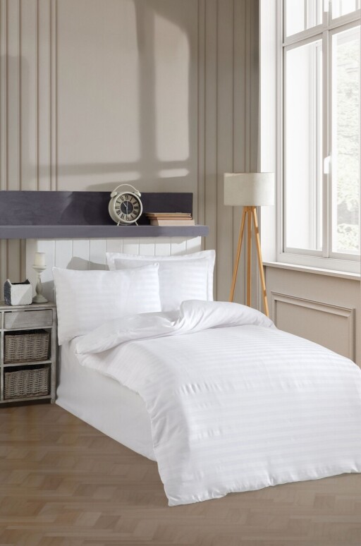 Lenjerie de pat pentru o persoana 2 piese, L&#039;essentiel Maison, Water Yollu Saten, Bumbac;Poliester, Alb