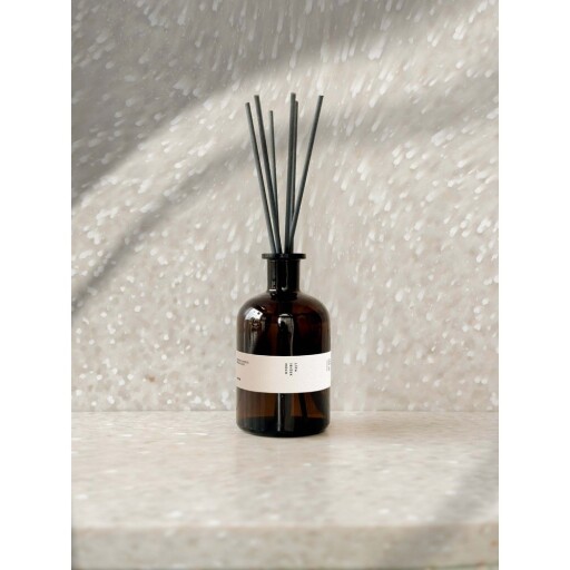 Difuzor de parfum #88 Linden, Moss, Hibiscus – Perfumed Prague