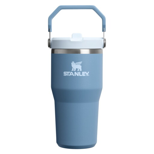 Termos albastru prăfuit din oțel inoxidabil 600 ml IceFlow™ Flip Straw 2.0 Tumbler Indigo – Stanley