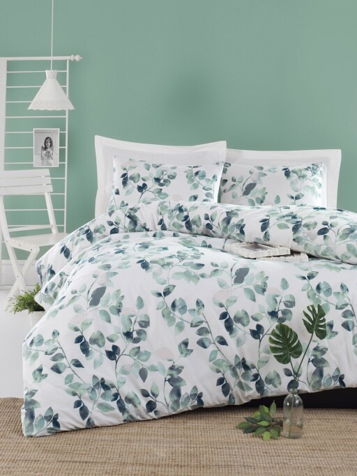 Lenjerie de pat dubla, L'essentiel Maison, Sabine, 65% bumbac/35% poliester, Verde/Alb