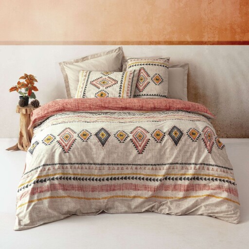 Lenjerie de pat dubla Super King (FR), L'essentiel Maison, Felix, Tile Red / Yellow / White / Black
