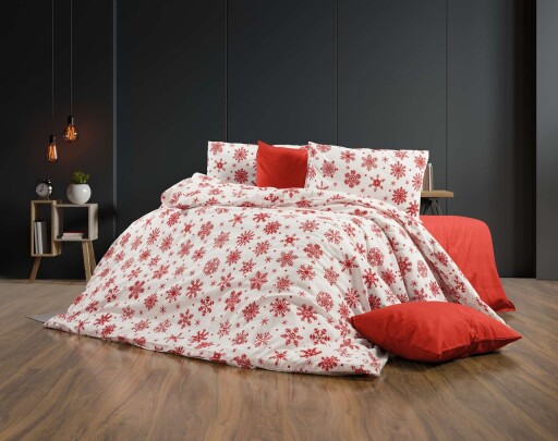 Lenjerie de pat dubla King (FR), 3 piese, L'essentiel Maison, Chr-Coverset-4, Alb/Rosu