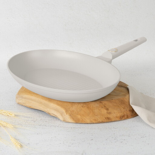 Tigaie pentru peste Berlinger Haus, Sahara, 35 cm, aluminiu forjat, crem mat