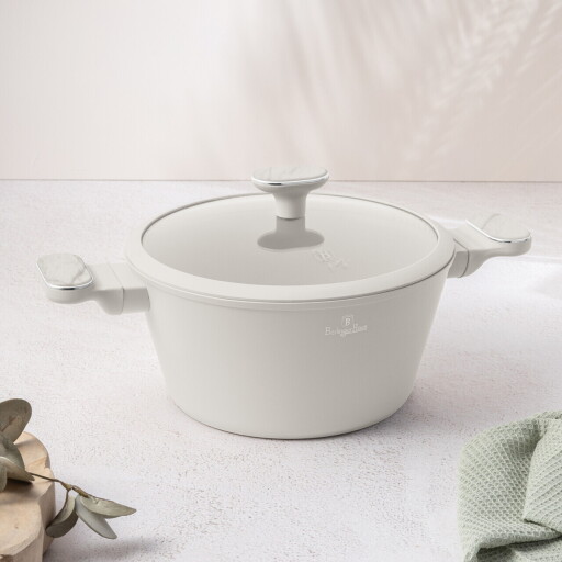 Oala cu capac Berlinger Haus, Sahara Marble, 24 cm, 4.3 L, aluminiu forjat, crem mat/marmura